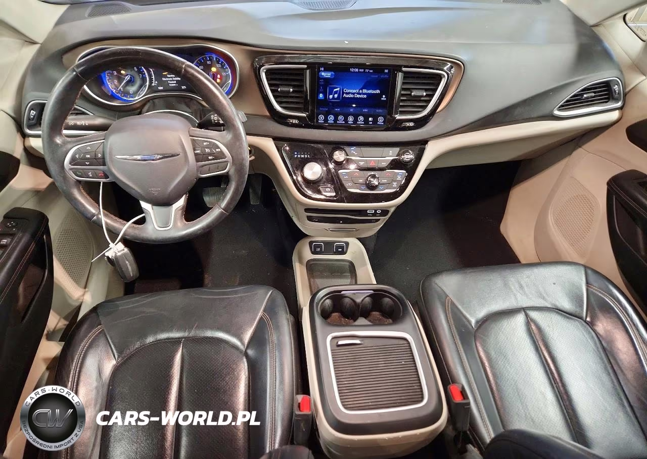 2017 Chrysler Pacifica Touring L Plus VIN:2C4RC1EG1HR644120 - 8