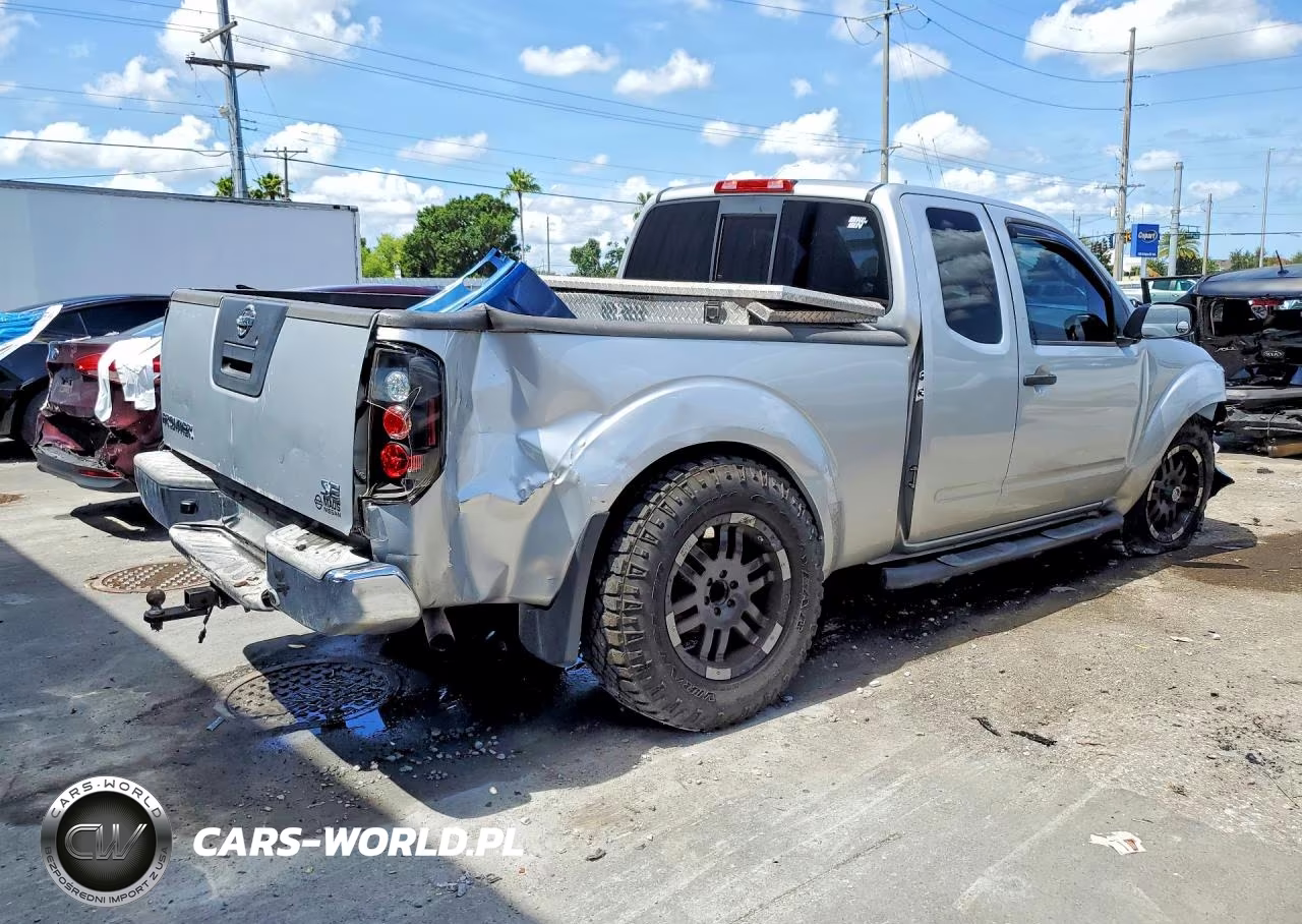 2010 Nissan Frontier Xe VIN:1N6BD0CT8AC443772 - 3