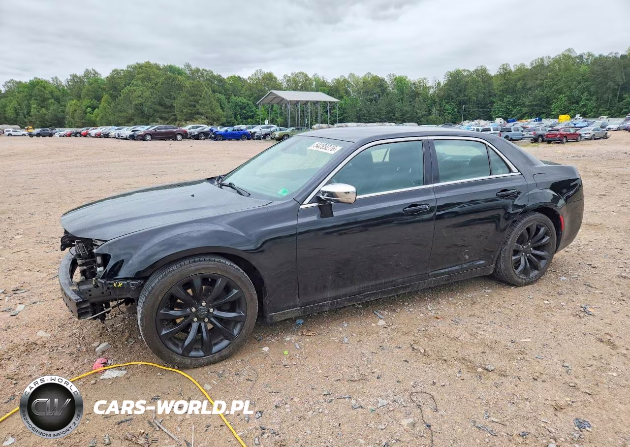2019 Chrysler 300 Touring – zdjęcie 1 z 13
