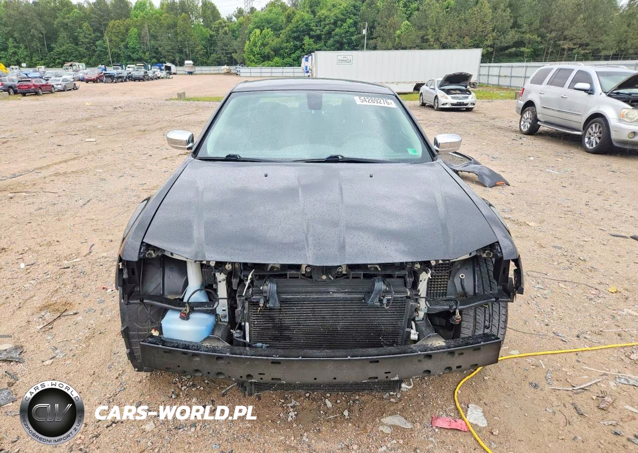 2019 Chrysler 300 Touring VIN:2C3CCAAG3KH601573 - 5