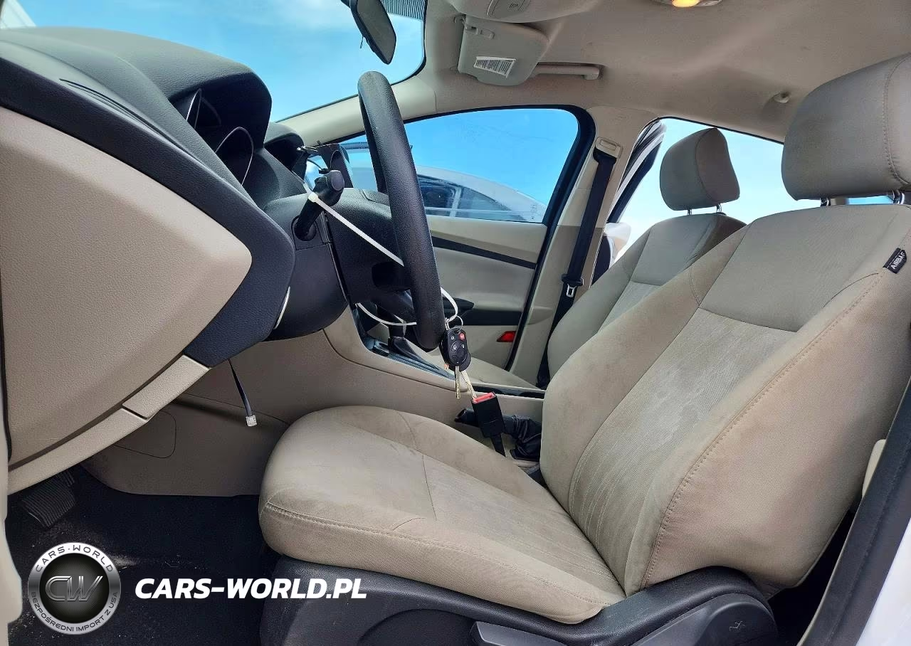 2017 Ford Focus Se VIN:1FADP3F20HL275049 - 7