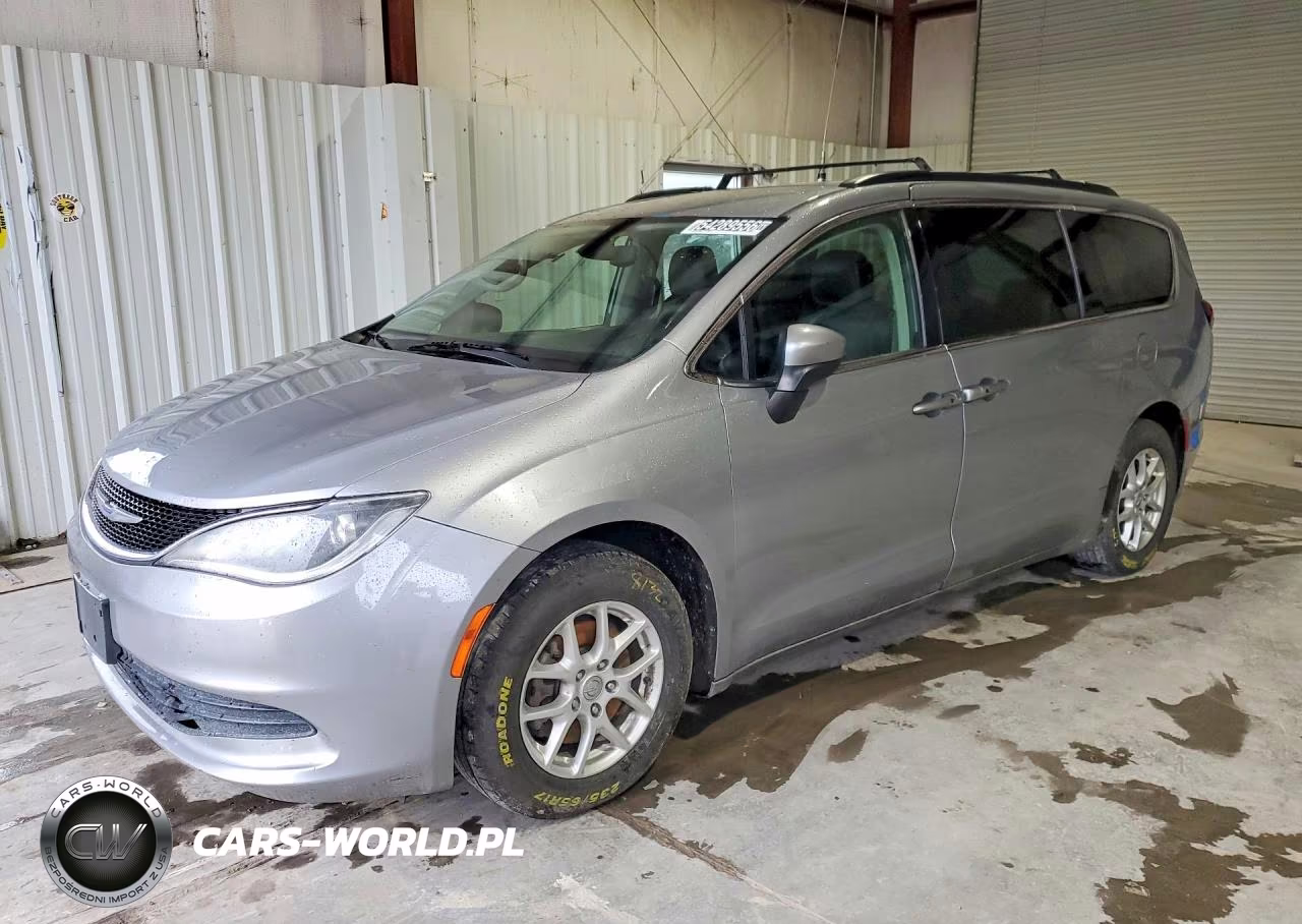 2020 Chrysler Voyager Lxi