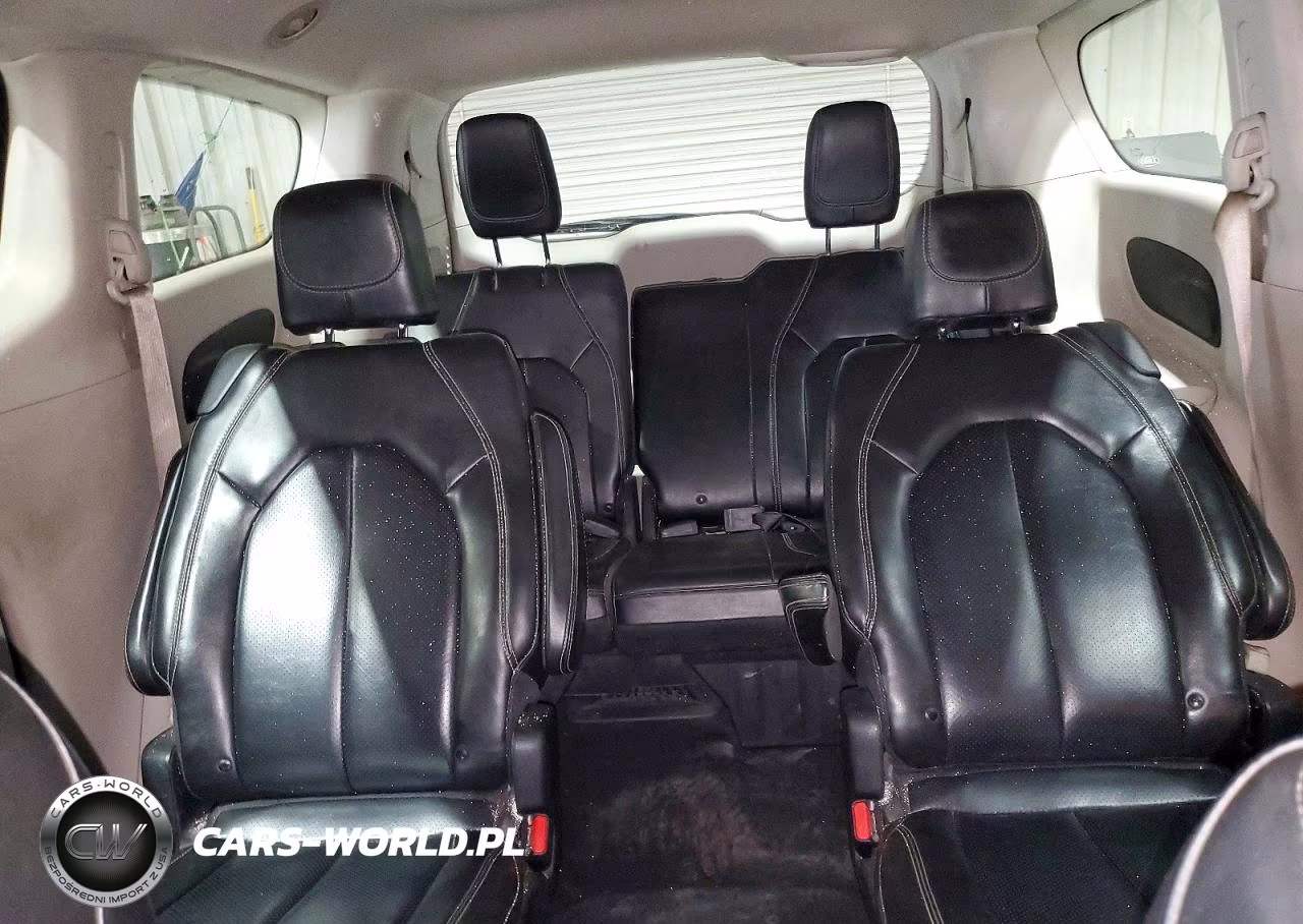 2020 Chrysler Voyager Lxi VIN:2C4RC1DG8LR265318 - 10