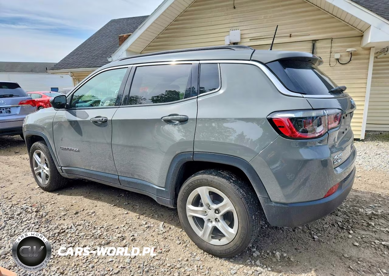 2024 Jeep Compass Latitude VIN:3C4NJDBN4RT583174 - 2