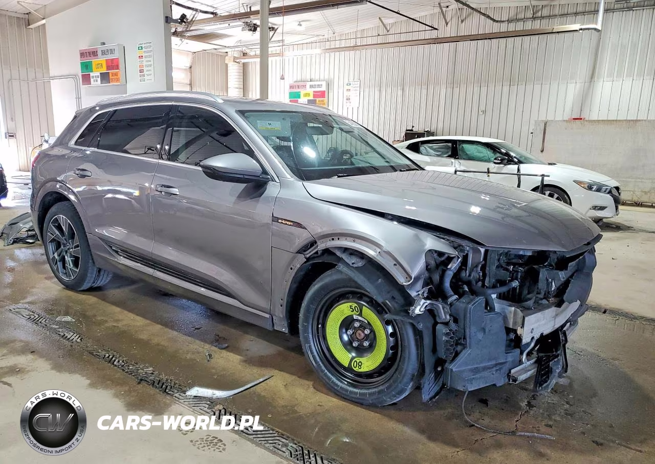 2021 Audi E-Tron Prestige VIN:WA1VAAGE3MB018135 - 4