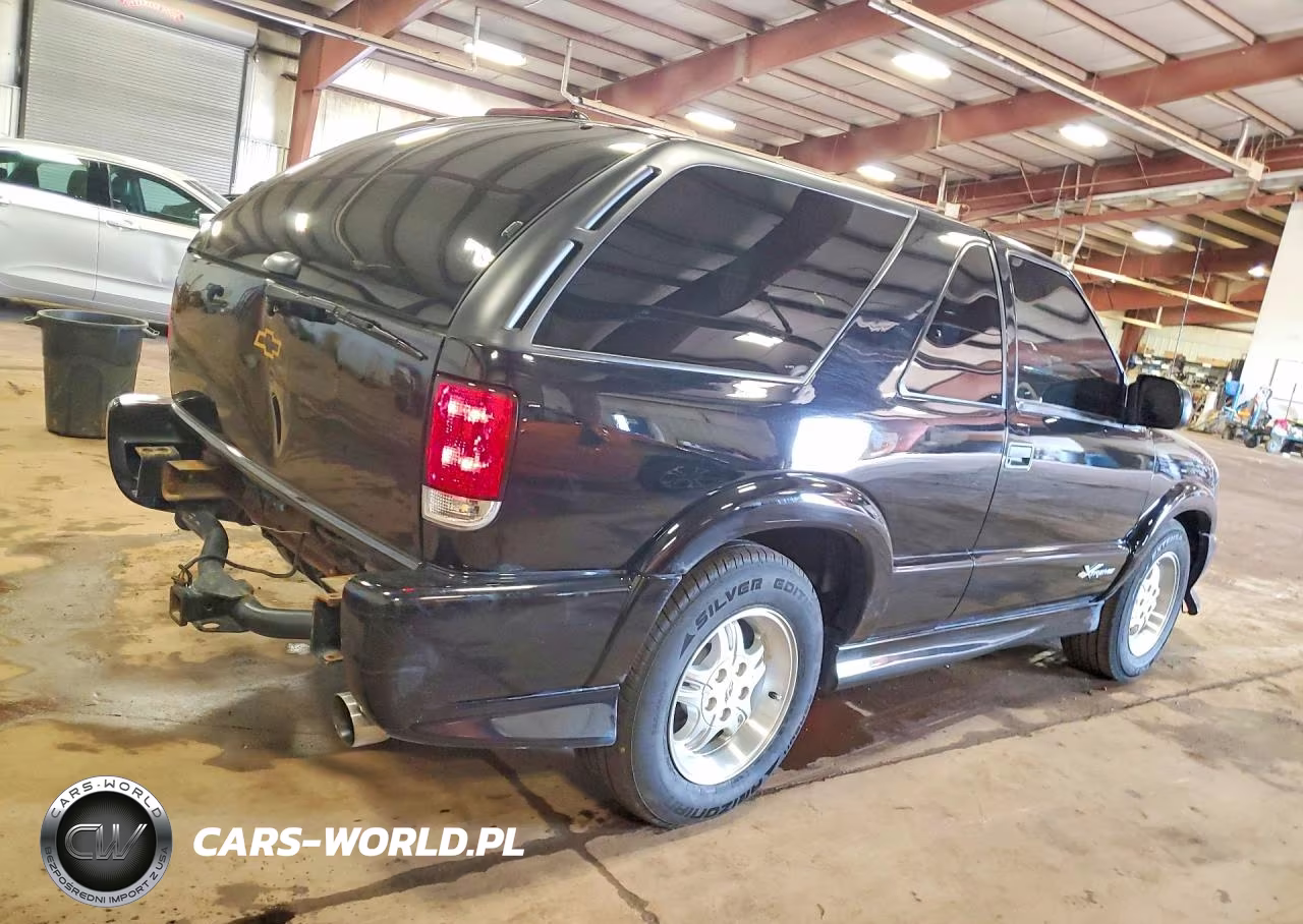 2001 Chevrolet Blazer VIN:1GNCS18W51K242950 - 3