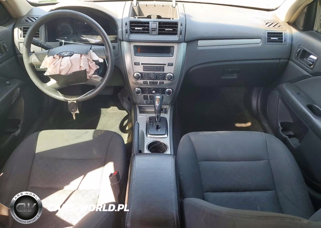 2012 Ford Fusion Se VIN:3FAHP0HA8CR160133 - 8