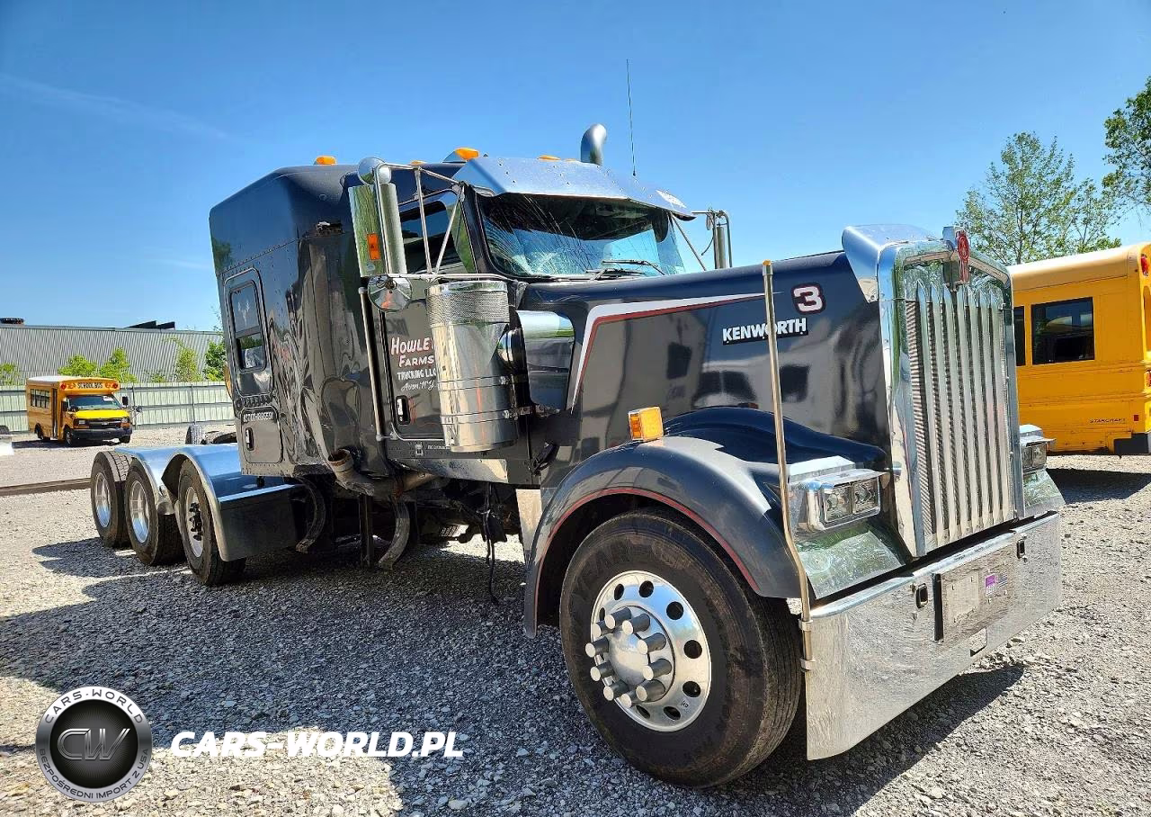 2021 Kenworth Construction W900