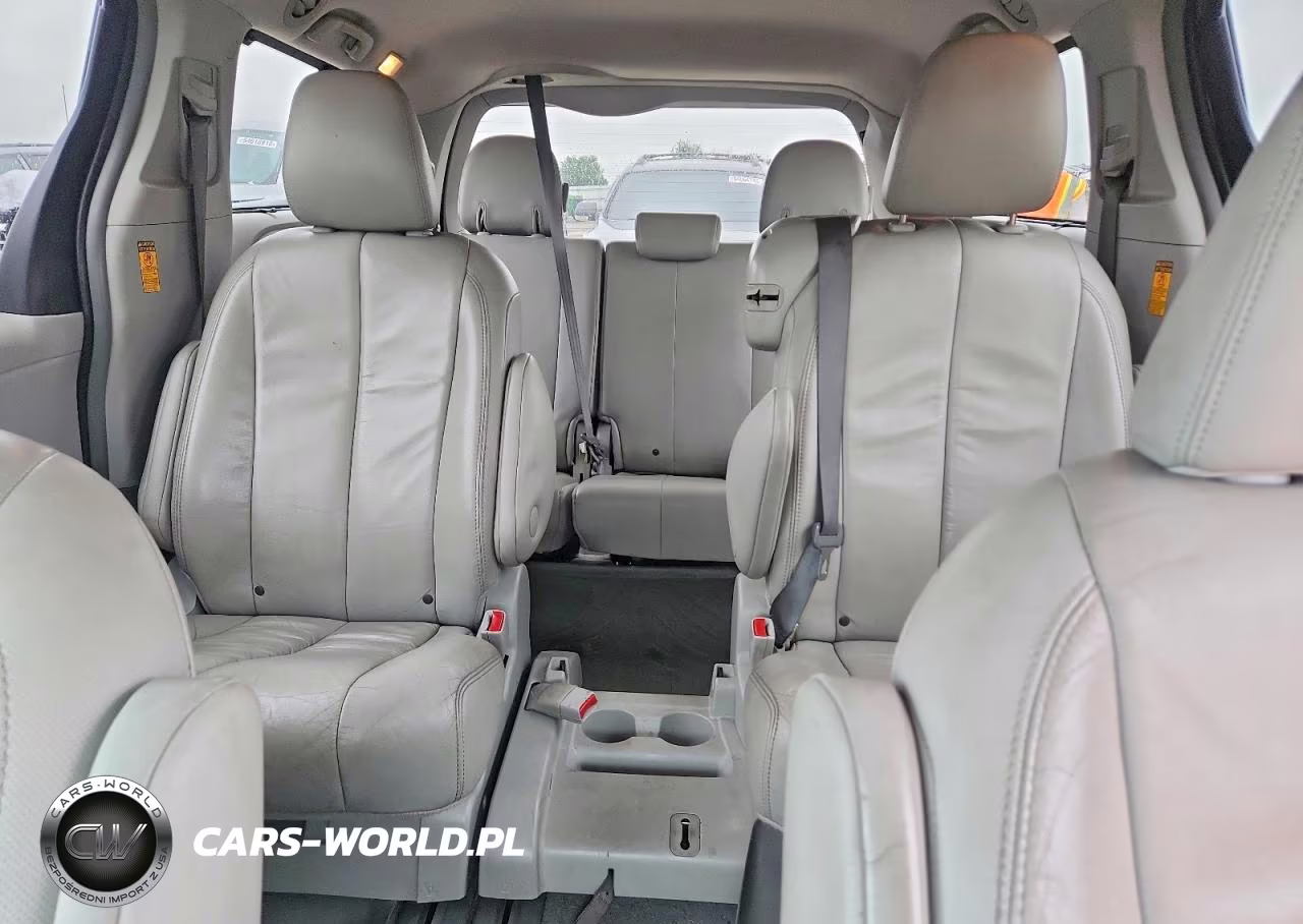 2013 Toyota Sienna Xle 8-Passenger VIN:5TDYK3DC2DS400258 - 10