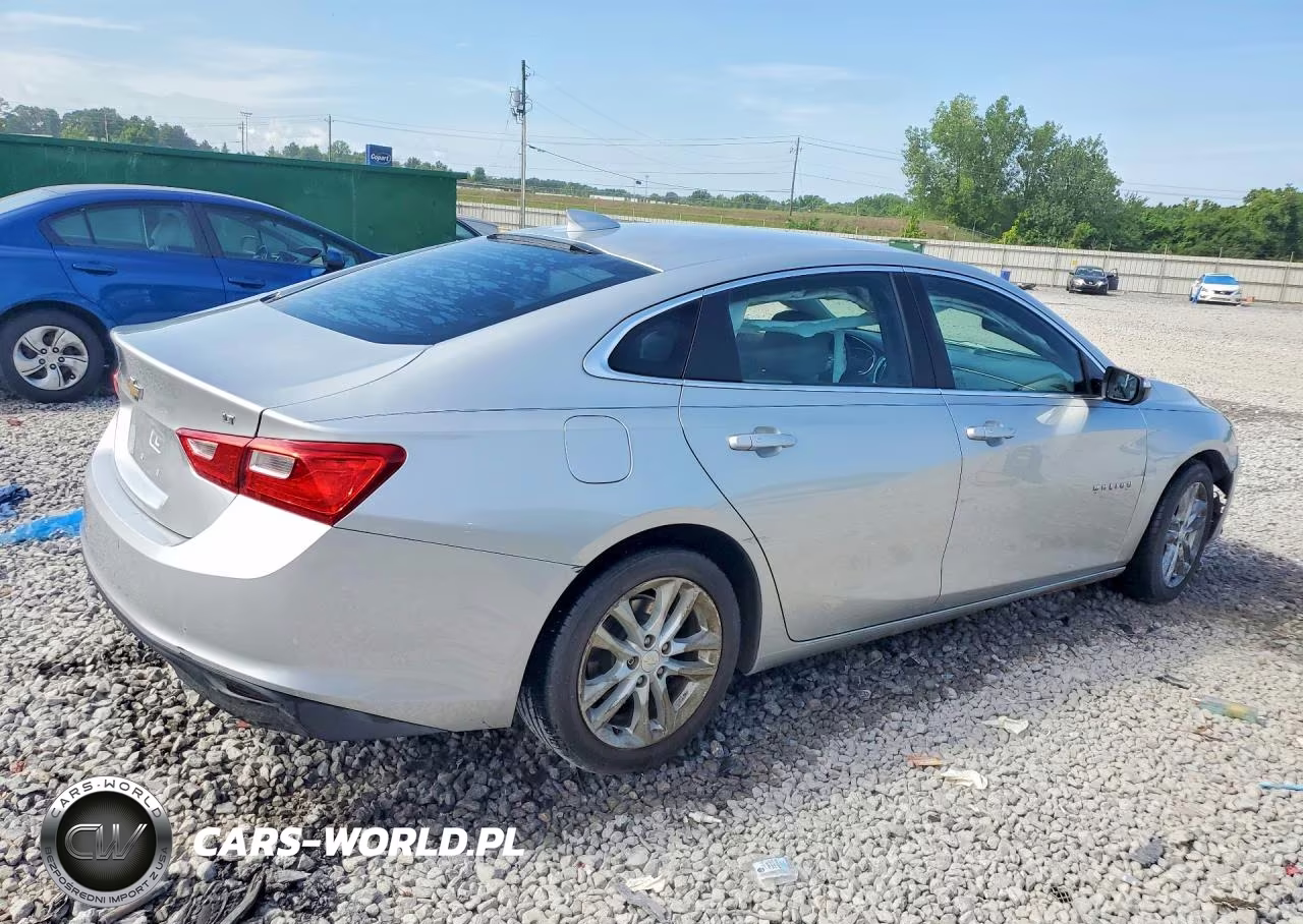 2017 Chevrolet Malibu Lt VIN:1G1ZE5ST1HF120193 - 3