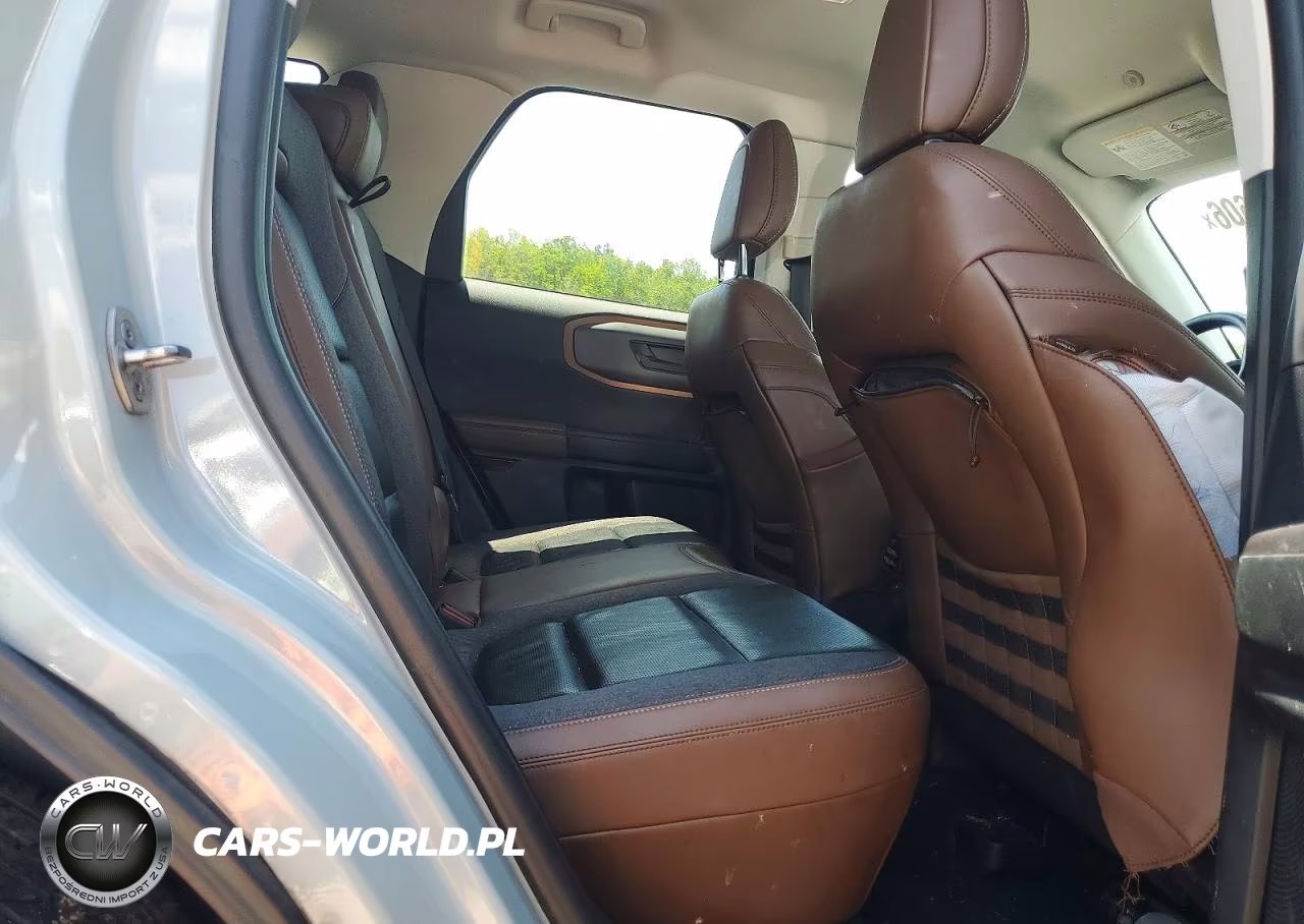 2021 Ford Bronco Sport Outer Banks VIN:3FMCR9C61MRA01053 - 11
