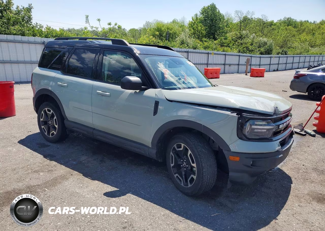 2021 Ford Bronco Sport Outer Banks VIN:3FMCR9C61MRA01053 - 4