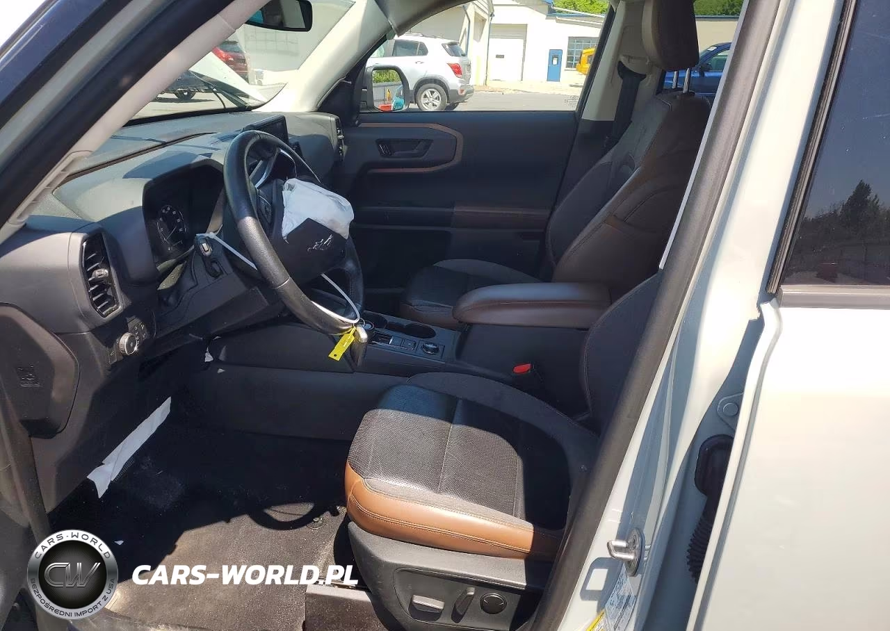 2021 Ford Bronco Sport Outer Banks VIN:3FMCR9C61MRA01053 - 7