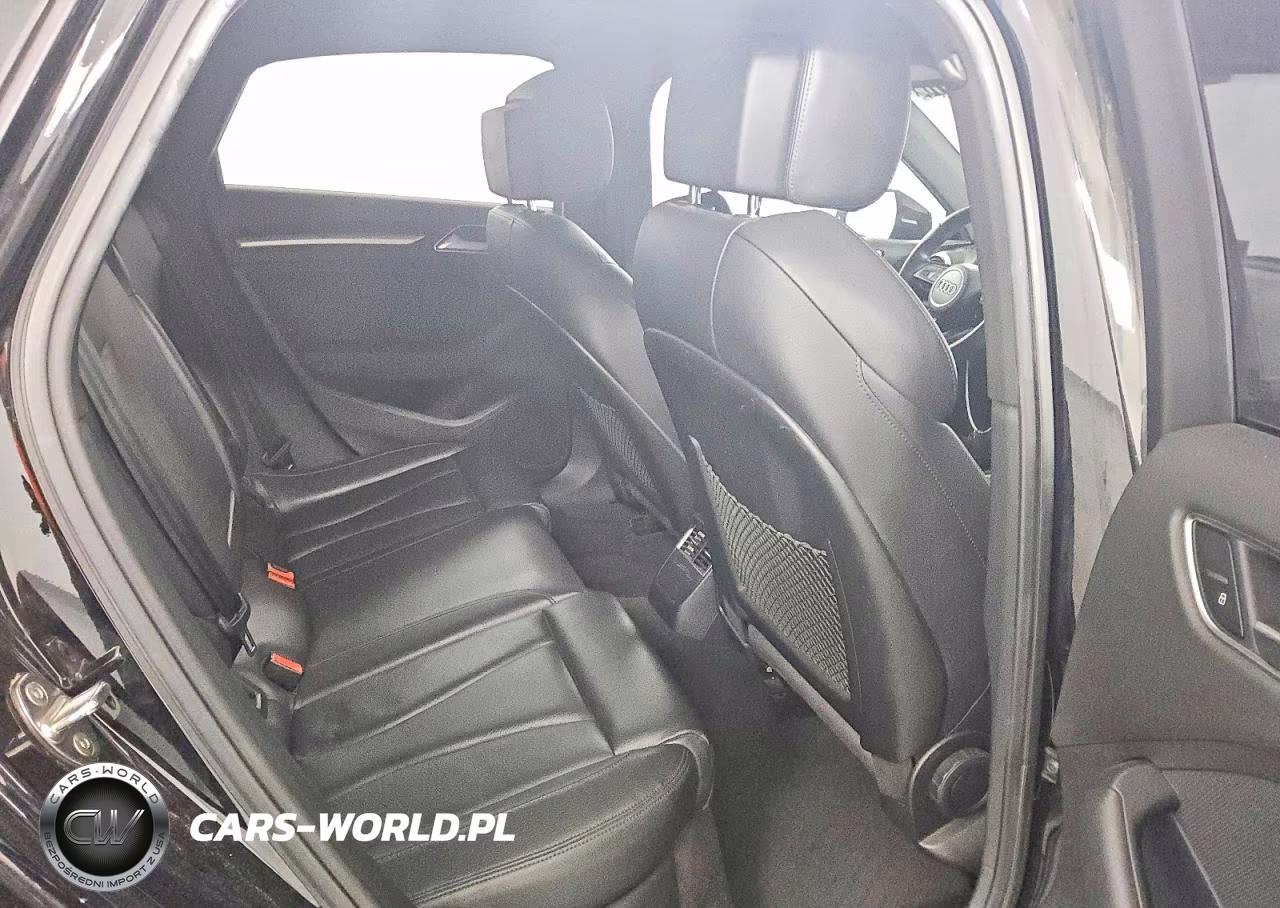 2018 Audi A3 Premium VIN:WAUAUGFF7J1042400 - 10