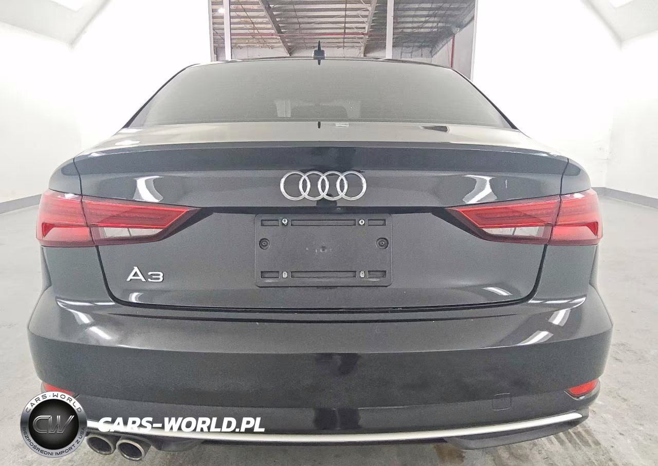 2018 Audi A3 Premium VIN:WAUAUGFF7J1042400 - 6