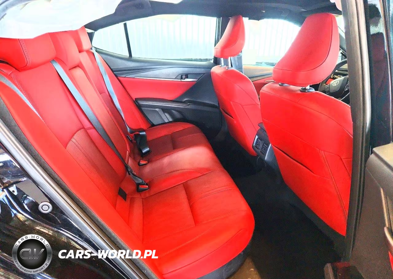 2025 Toyota Camry Xse VIN:4T1DBADK7SU000940 - 10