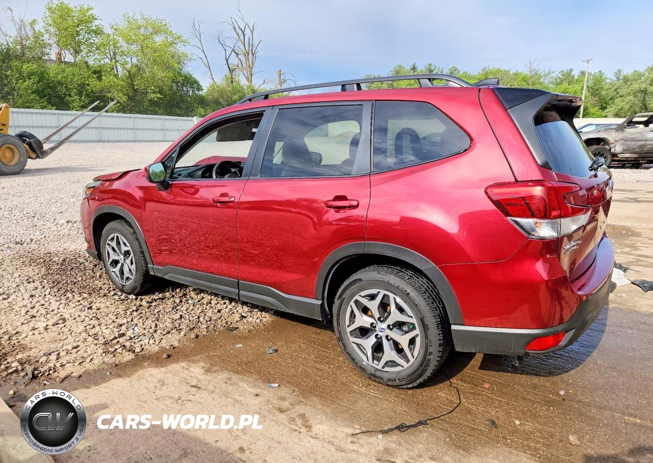 2024 Subaru Forester Premium VIN:JF2SKADC6RH493356 - 2