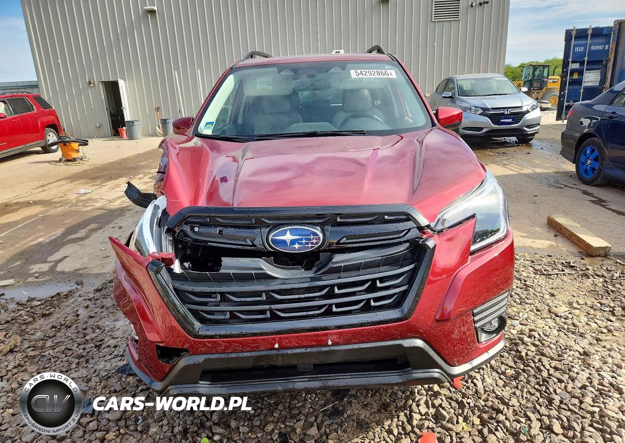 2024 Subaru Forester Premium VIN:JF2SKADC6RH493356 - 5