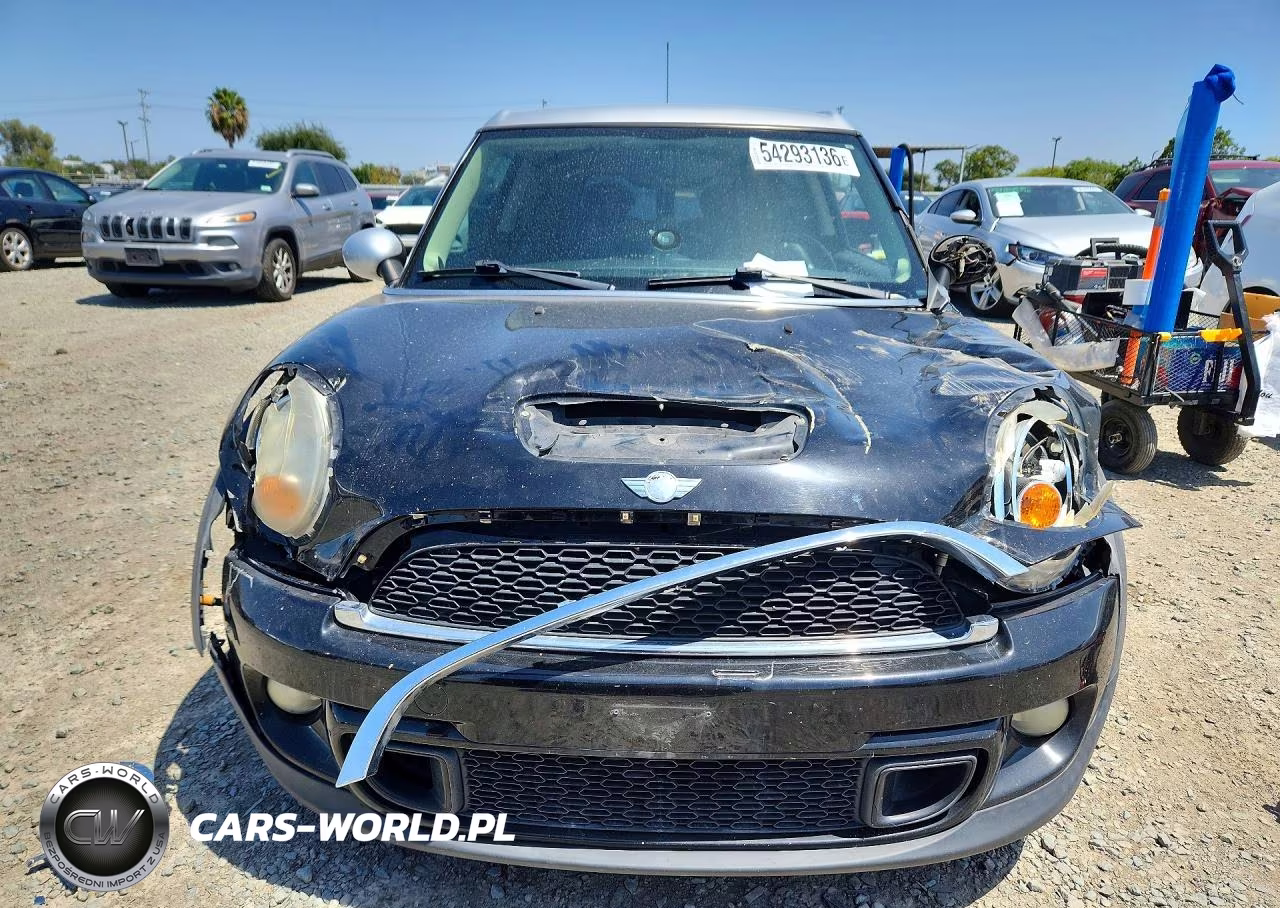 2011 Mini Cooper S Clubman VIN:WMWZG3C56BTY35482 - 5