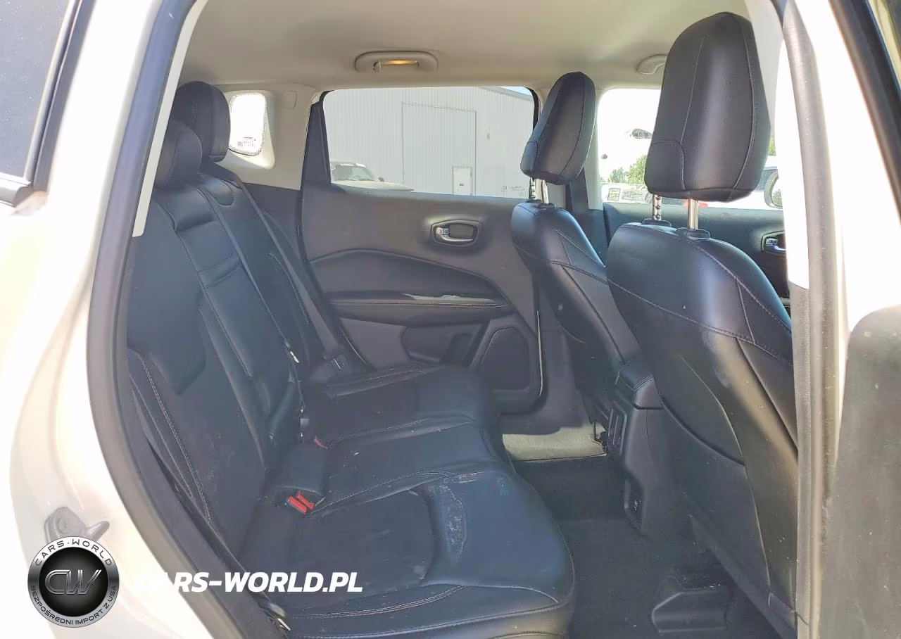 2018 Jeep Compass Latitude VIN:3C4NJCBB1JT495302 - 11