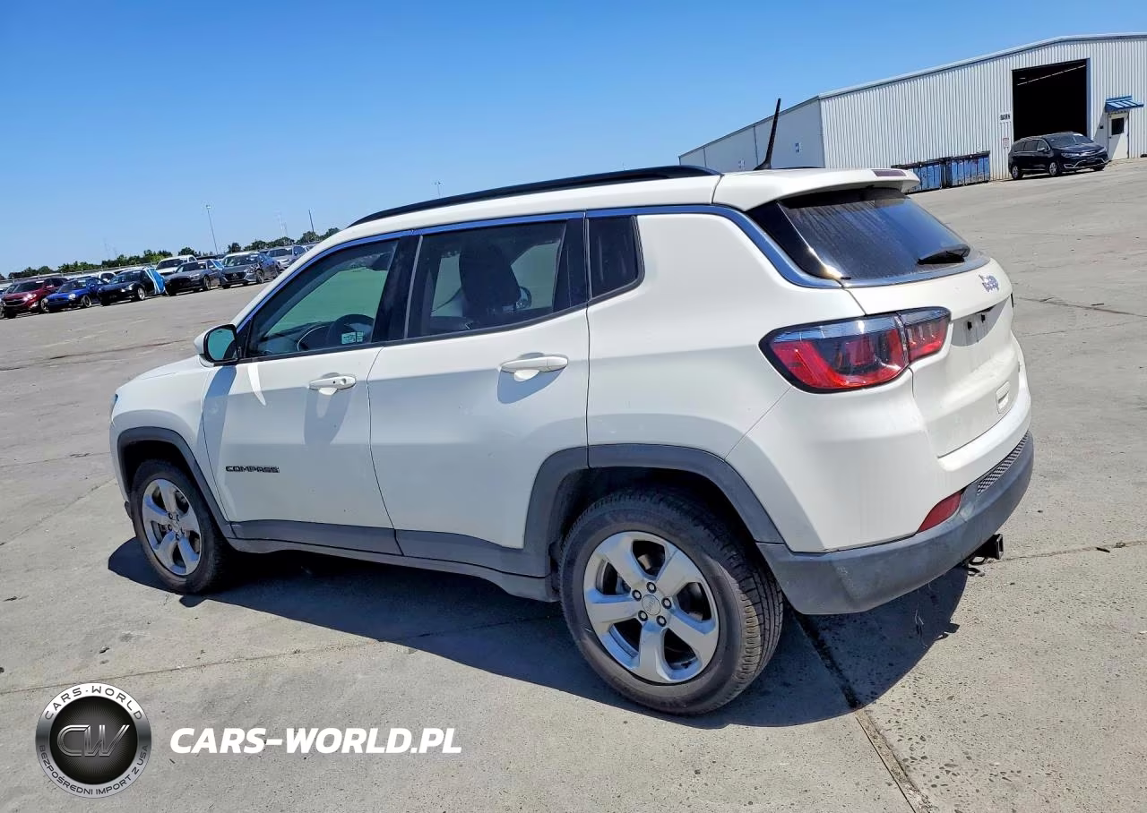 2018 Jeep Compass Latitude VIN:3C4NJCBB1JT495302 - 2