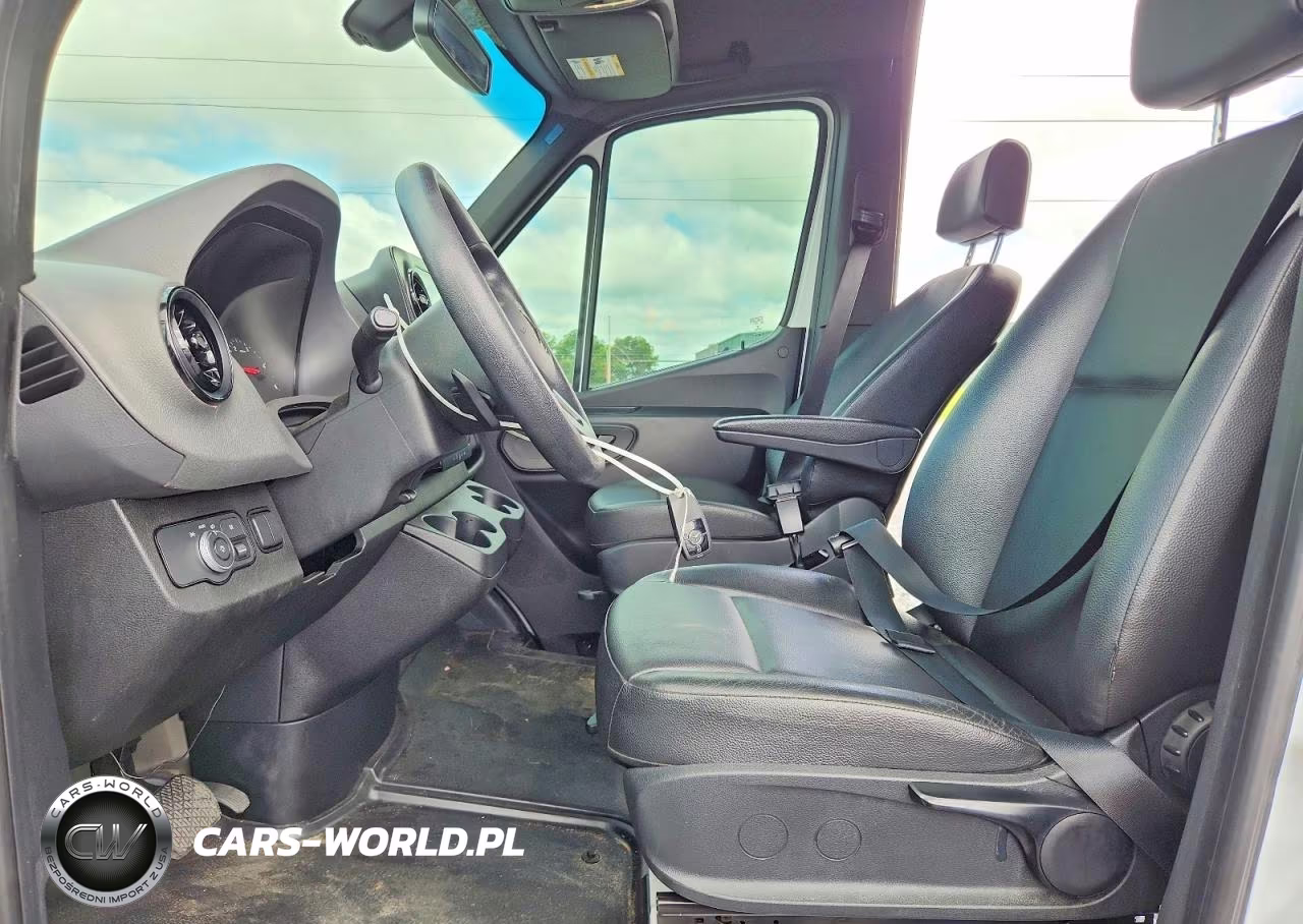 2021 Mercedes Benz Sprinter 2500 Delivery Van VIN:W1Y4DBHY6MT049487 - 7