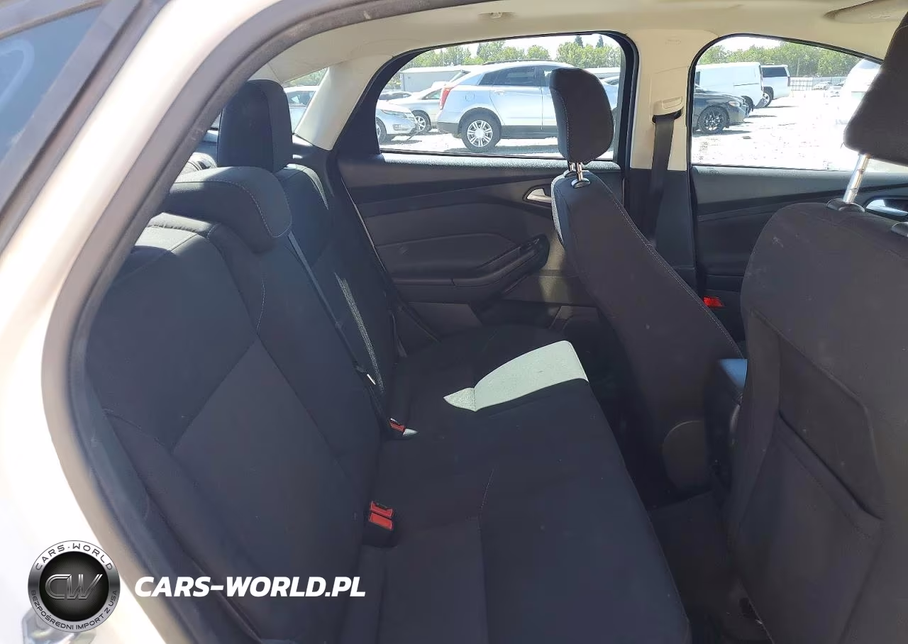 2018 Ford Focus Sel VIN:1FADP3H22JL217480 - 10