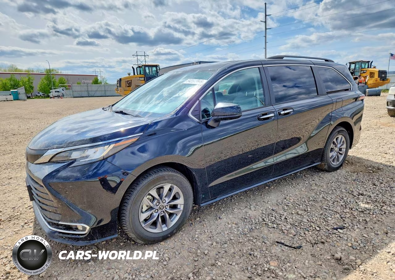 2023 Toyota Sienna Xle – zdjęcie 1 z 13