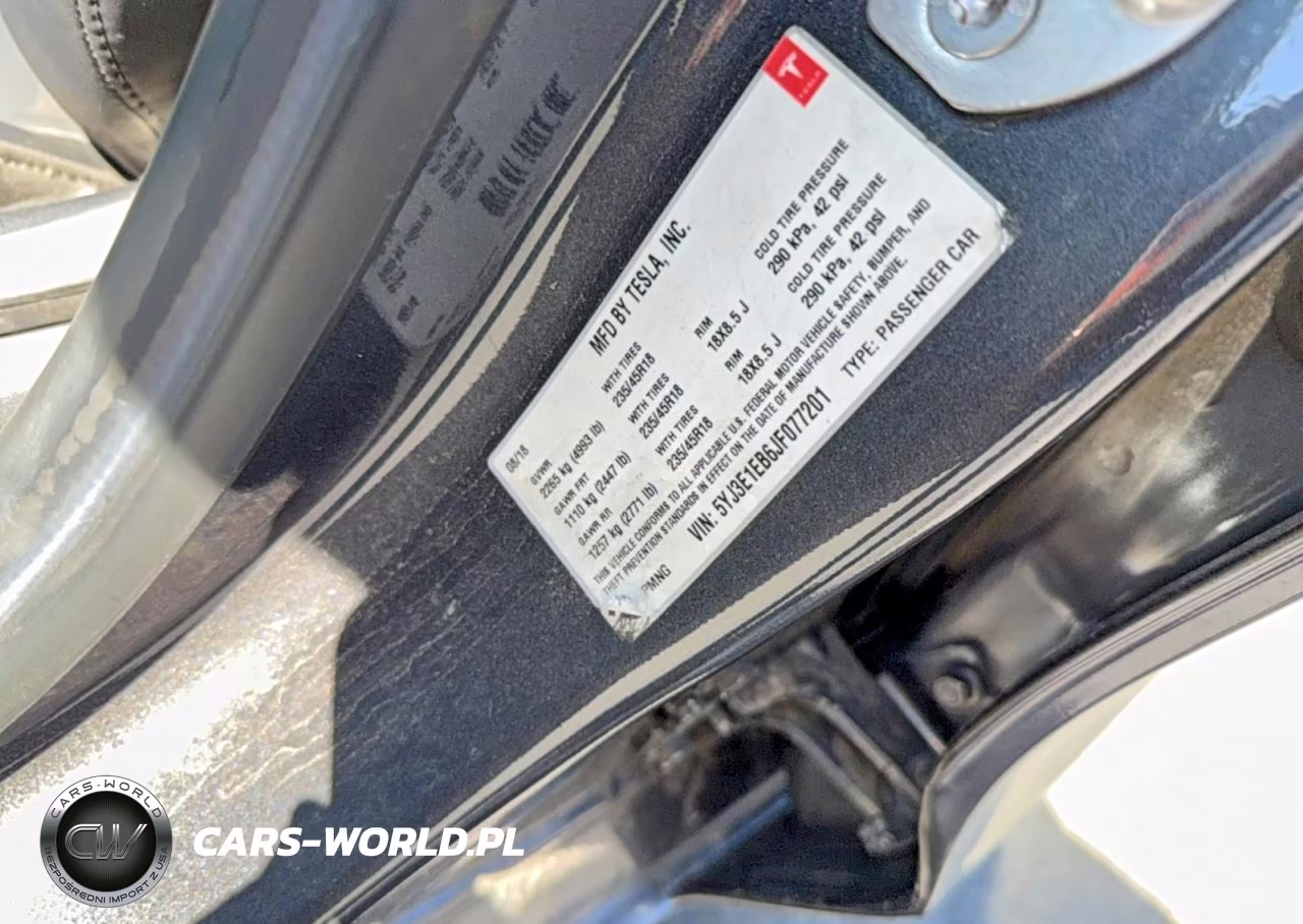 2018 Tesla Model 3 VIN:5YJ3E1EB6JF077201 - 10