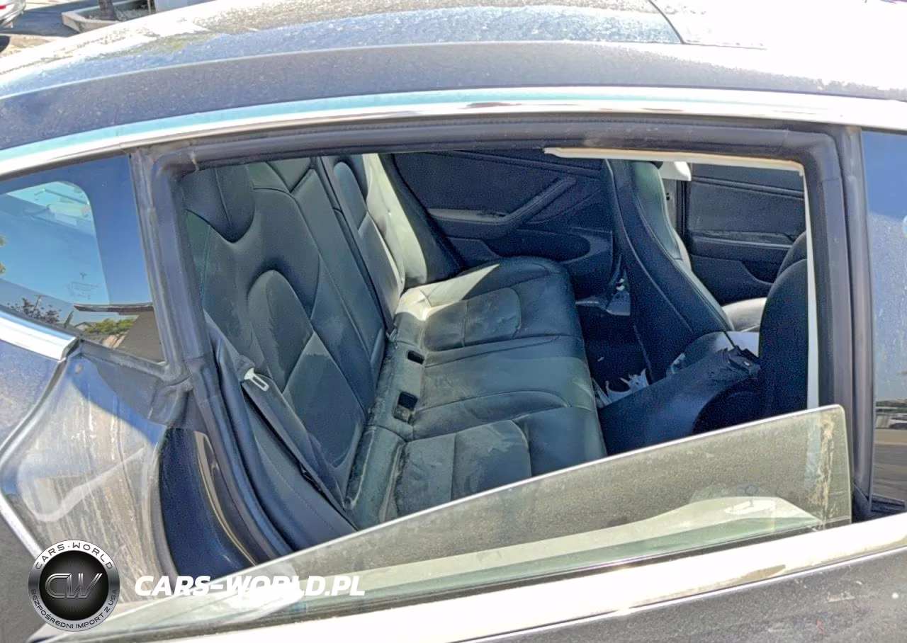 2018 Tesla Model 3 VIN:5YJ3E1EB6JF077201 - 6