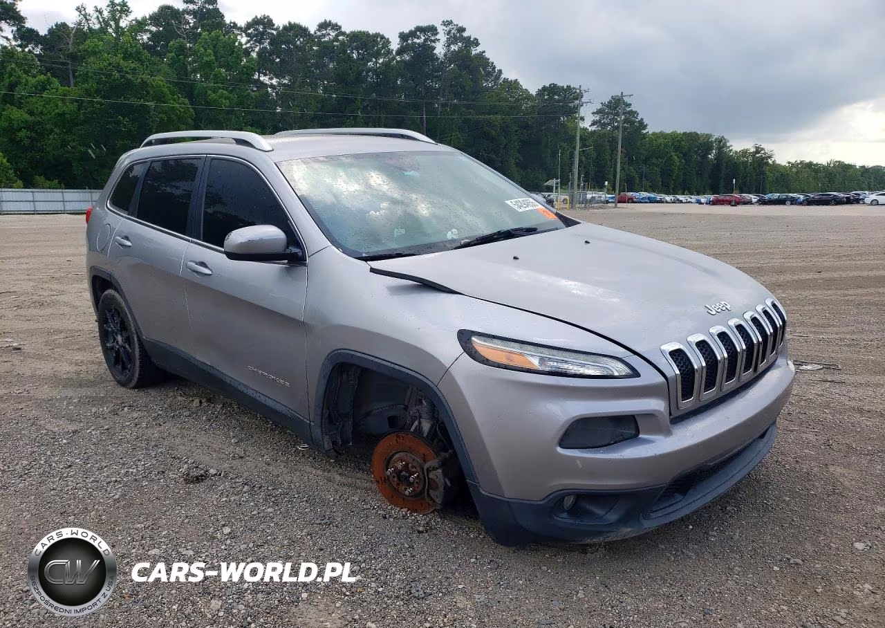 2016 Jeep Cherokee Latitude VIN:1C4PJLCB6GW274045 - 4