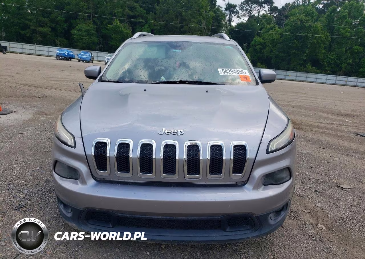 2016 Jeep Cherokee Latitude VIN:1C4PJLCB6GW274045 - 5