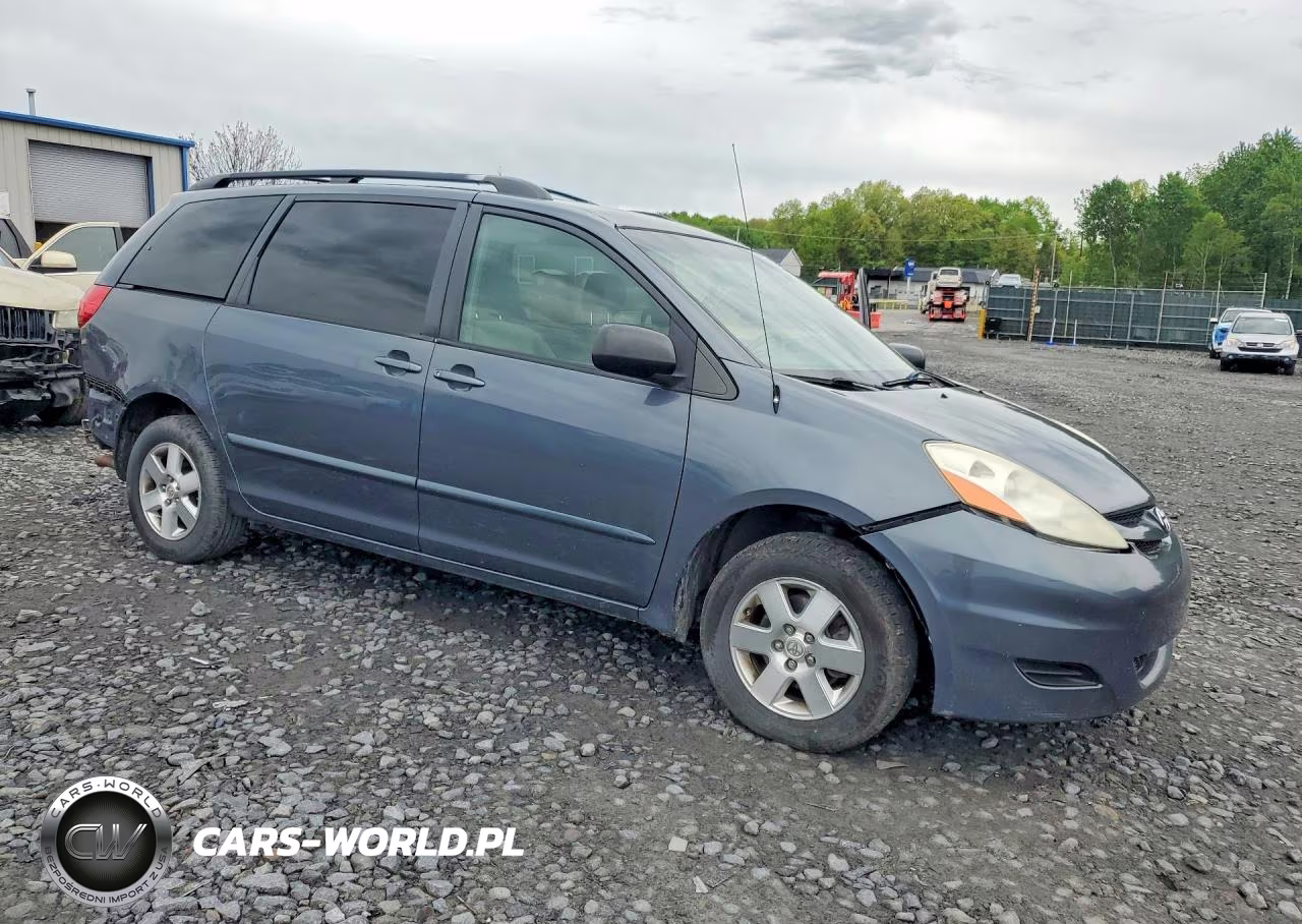 2008 Toyota Sienna Le 7-Passenger VIN:5TDZK23CX8S114874 - 4