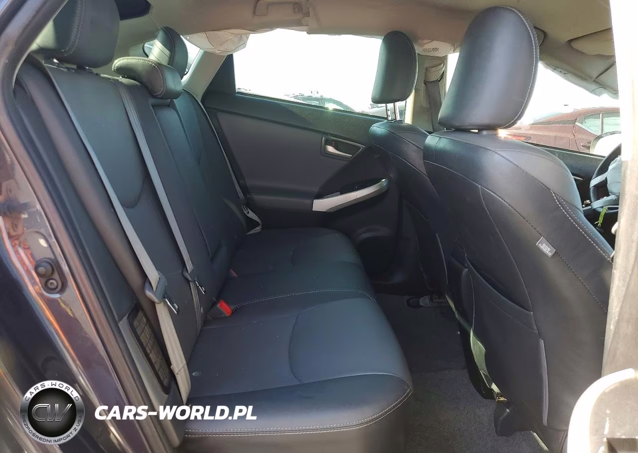 2013 Toyota Prius Four VIN:JTDKN3DU7D5644239 - 10