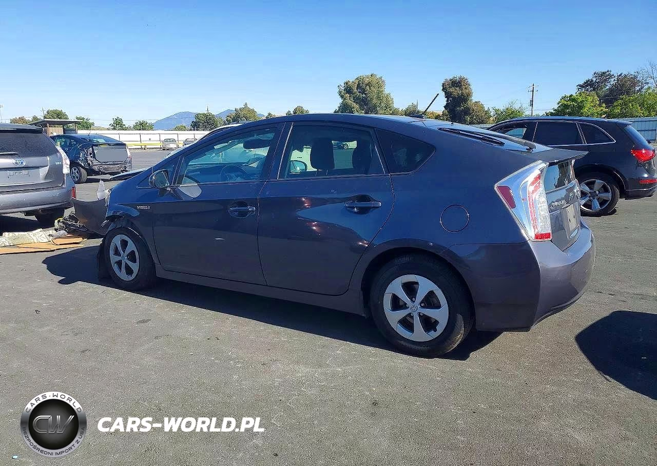 2013 Toyota Prius Four VIN:JTDKN3DU7D5644239 - 2