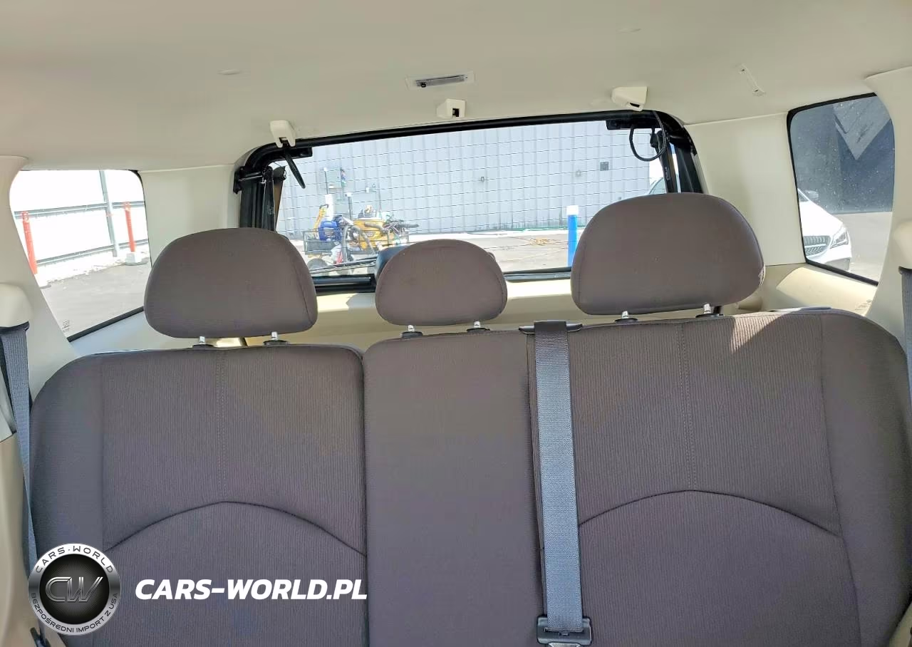 2009 Mazda Tribute S VIN:4F2CZ96G89KM03270 - 10