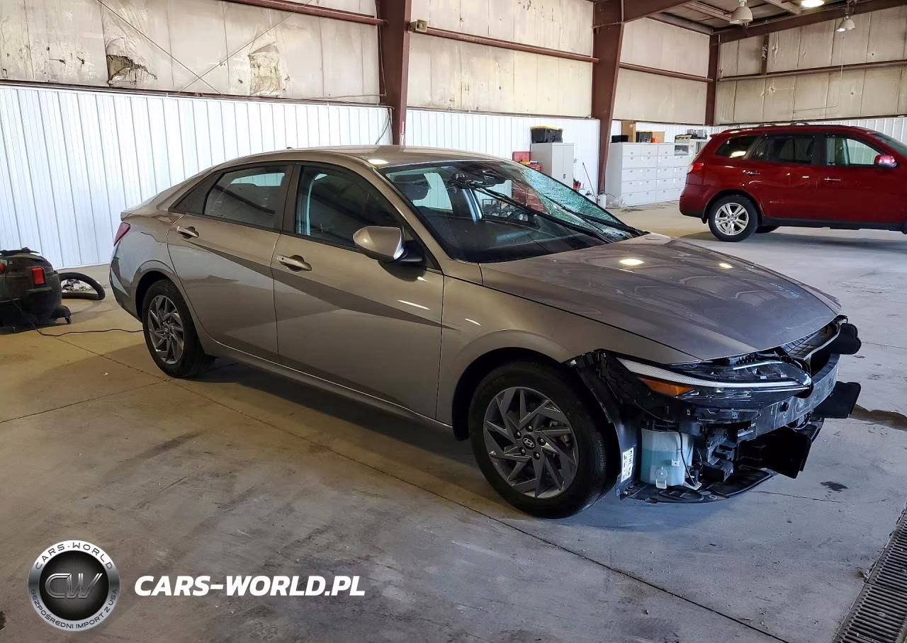 2024 Hyundai Elantra Blue VIN:KMHLM4DJ8RU116592 - 4
