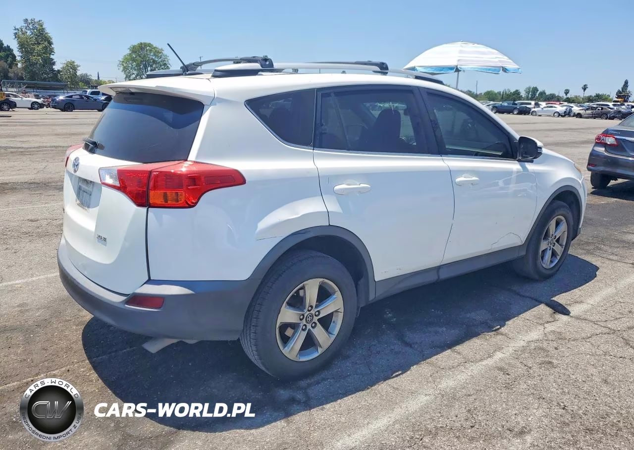2015 Toyota Rav4 Xle VIN:2T3WFREV6FW207451 - 3