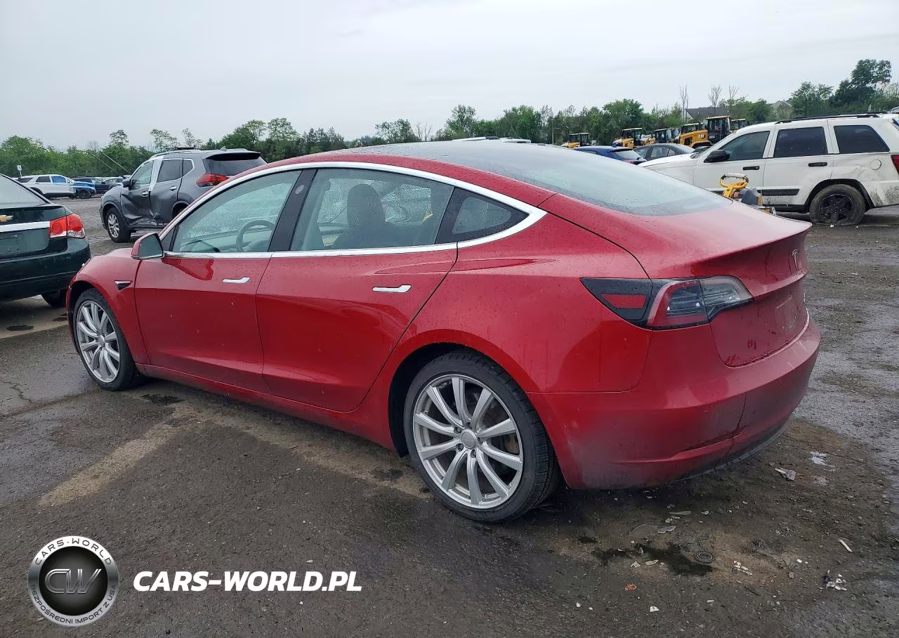 2018 Tesla Model 3 VIN:5YJ3E1EB6JF111475 - 2