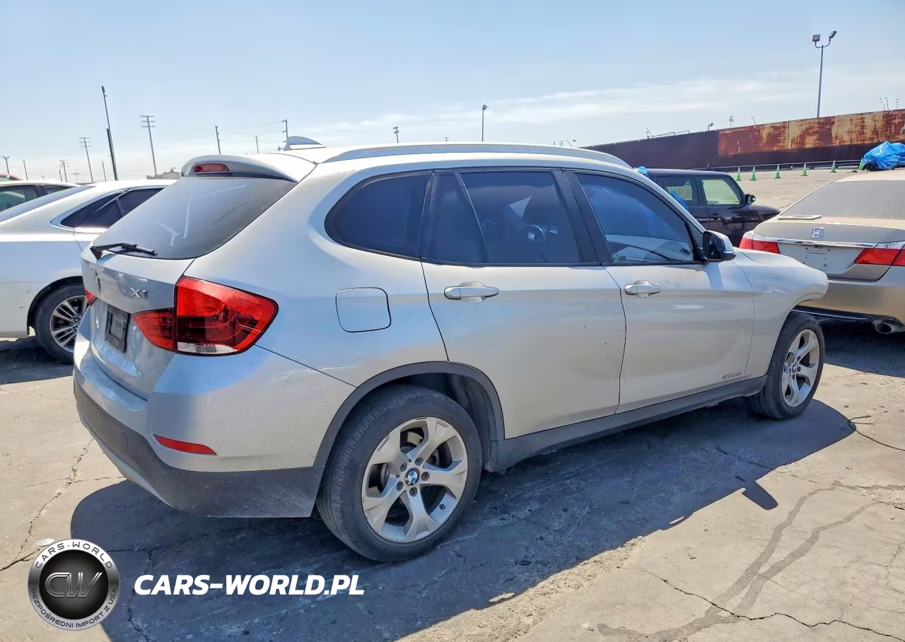 2015 BMW X1 Sdrive28I VIN:WBAVM1C58FVW57077 - 3