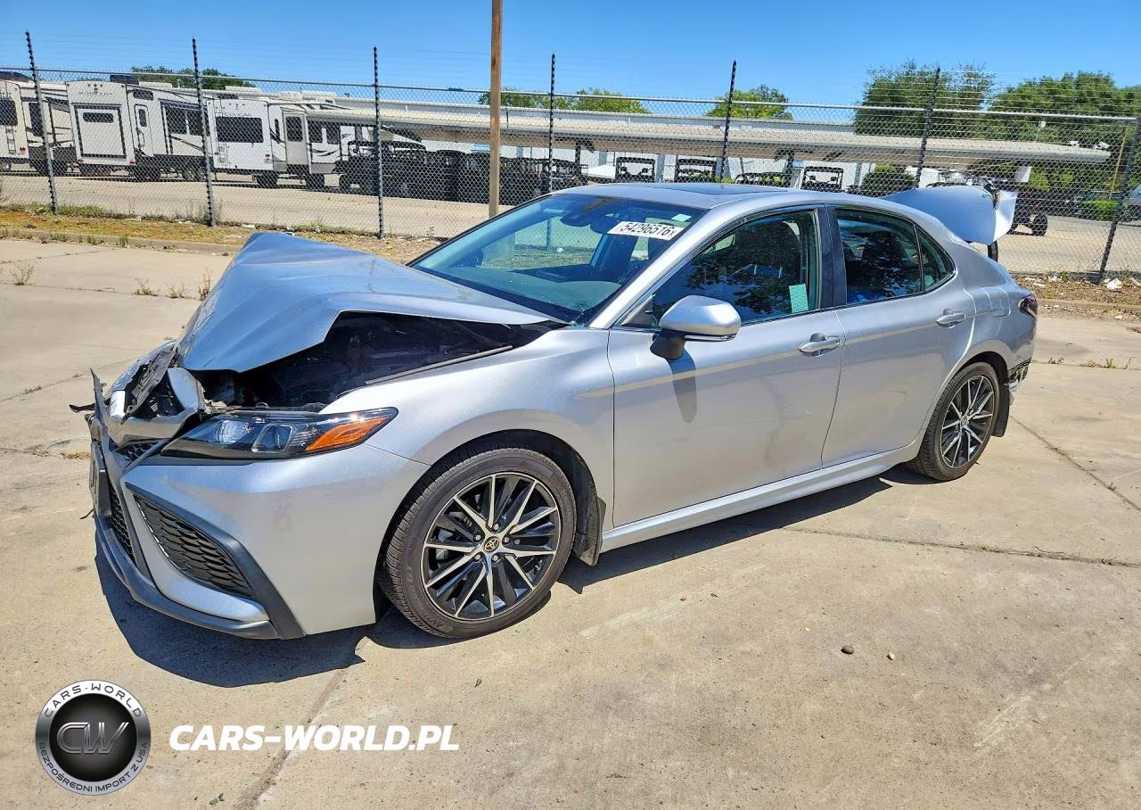 2022 Toyota Camry Se – zdjęcie 1 z 13