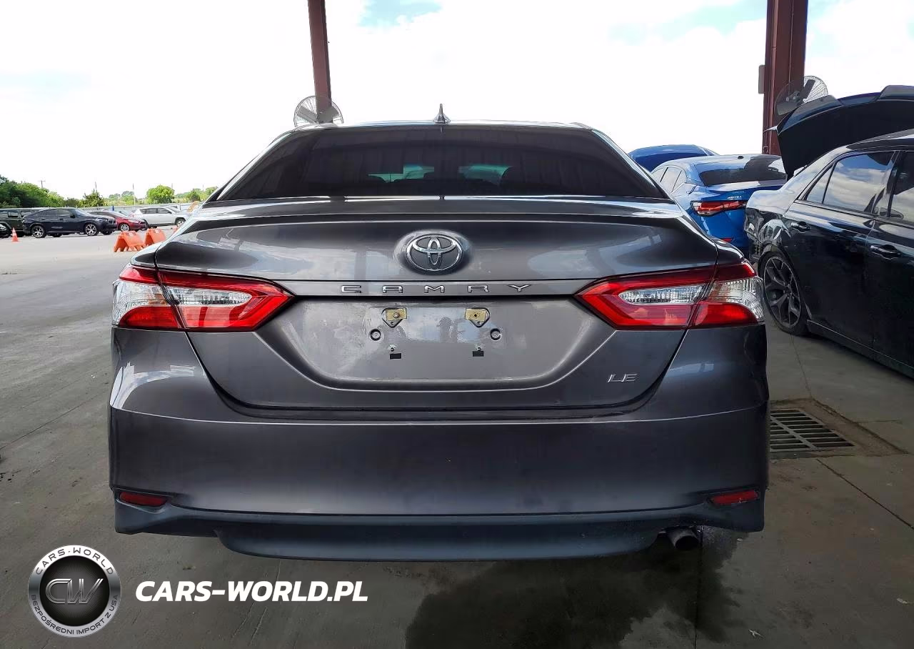 2020 Toyota Camry Le VIN:4T1C11AKXLU998666 - 6