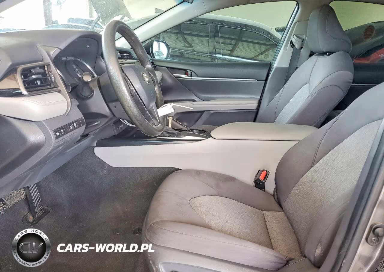 2020 Toyota Camry Le VIN:4T1C11AKXLU998666 - 7
