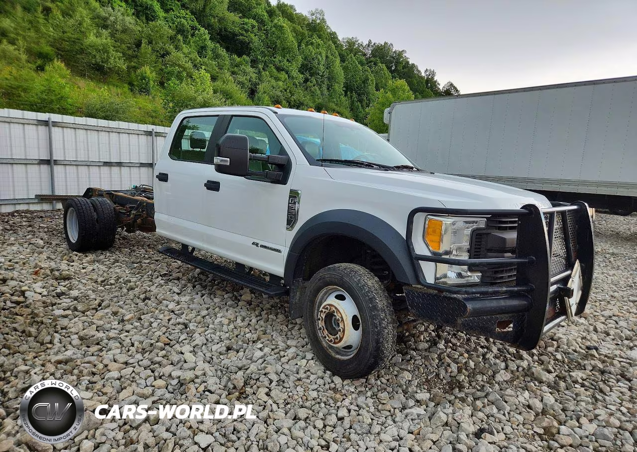 2017 Ford F550 Super Duty VIN:1FD0W5HT8HEF18572 - 4