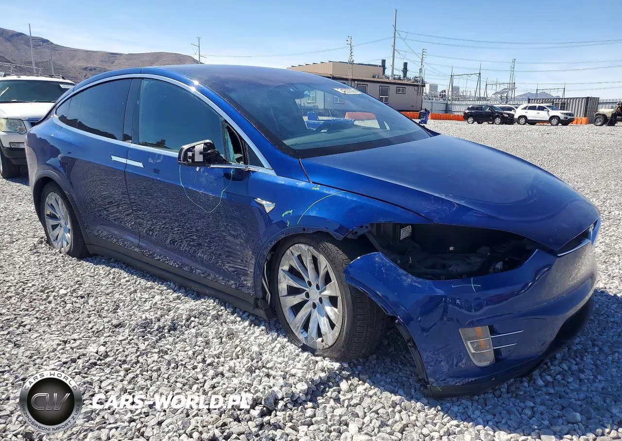 2020 Tesla Model X VIN:5YJXCBE21LF245908 - 4