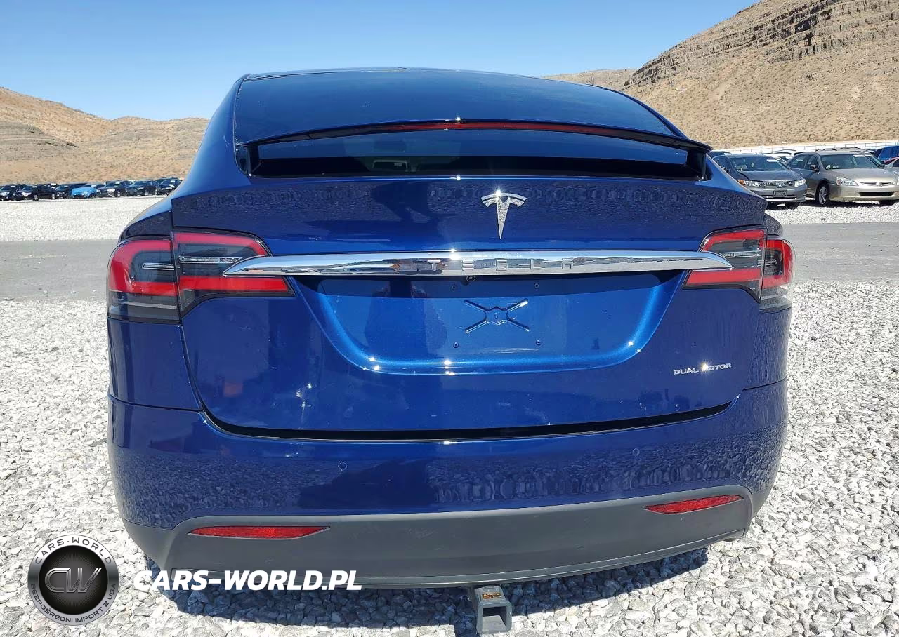 2020 Tesla Model X VIN:5YJXCBE21LF245908 - 6