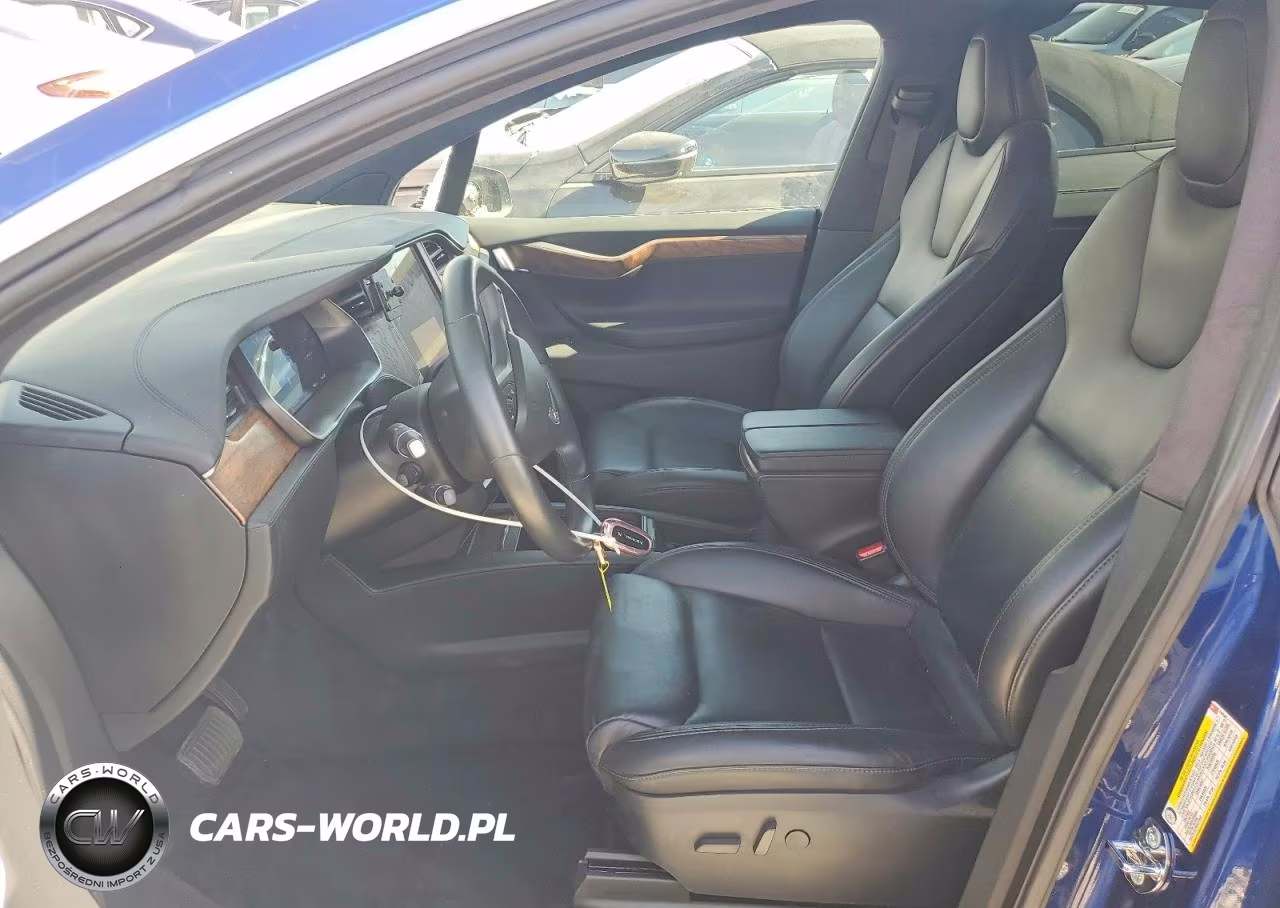 2020 Tesla Model X VIN:5YJXCBE21LF245908 - 7