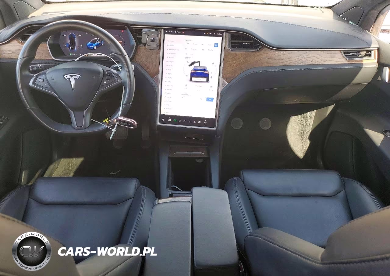 2020 Tesla Model X VIN:5YJXCBE21LF245908 - 8