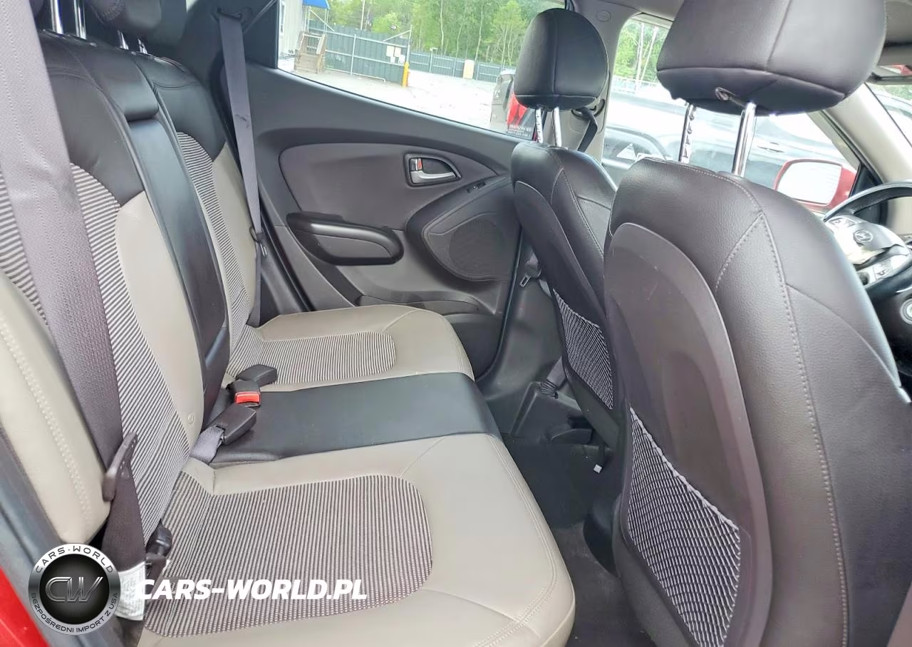 2011 Hyundai Tucson Gls VIN:KM8JUCAC3BU243232 - 10