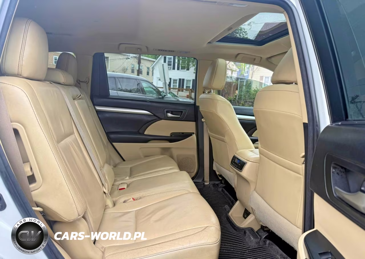 2018 Toyota Highlander Xle VIN:5TDJZRFH8JS549908 - 10